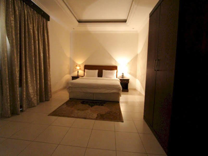 Towlan Hotel Suites 1 Riadh Exterior foto